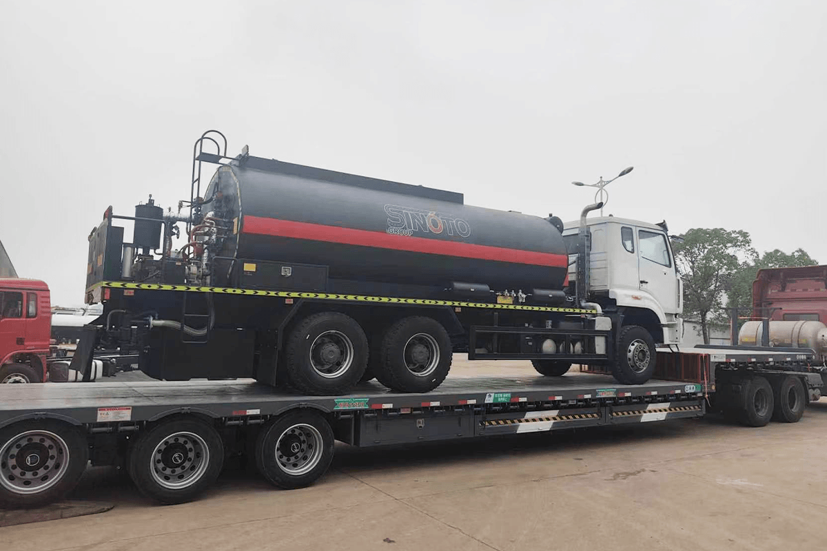 Bitumen Distributor